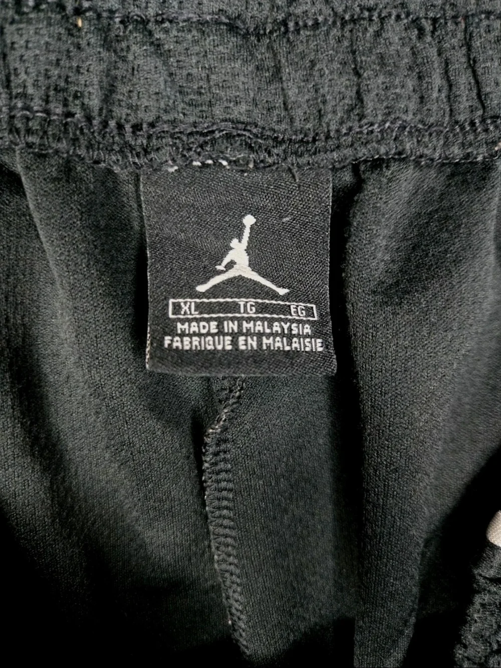 Vintage Air Jordan Jumpman Basketball Shorts Men's XL Black Red Mesh